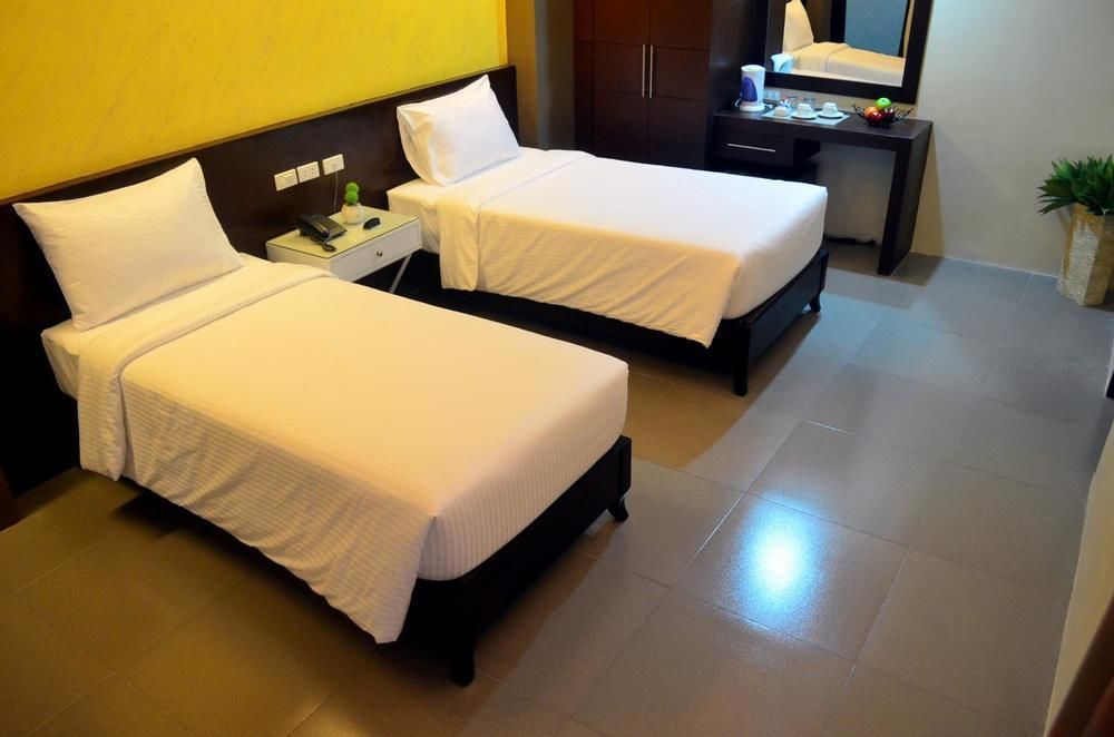 Grace Crown Hotel Анхелес Экстерьер фото
