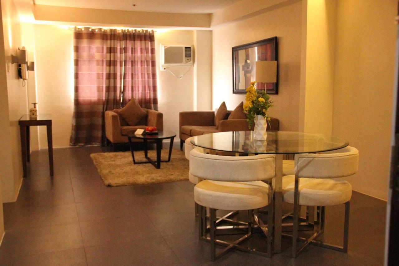 Grace Crown Hotel Анхелес Экстерьер фото