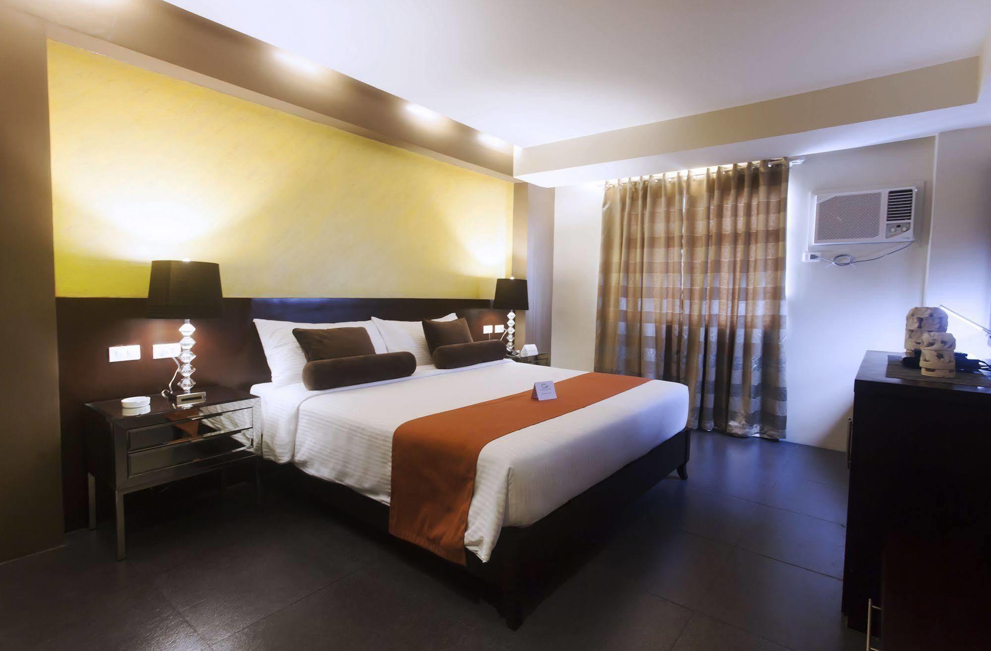 Grace Crown Hotel Анхелес Экстерьер фото